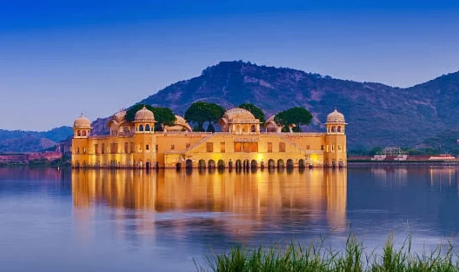 Jaipur Street Food and Shopping Guide: Johari Bazaar, Bapu Bazaar and Where Locals Eat